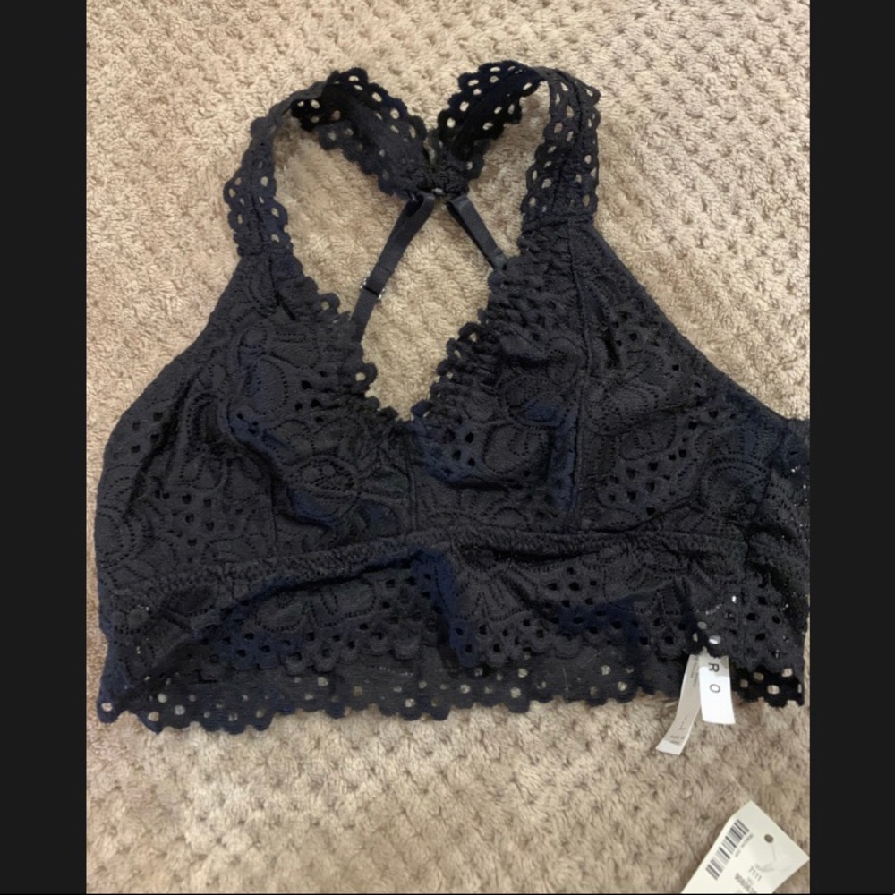 black bralette size large (fits small)